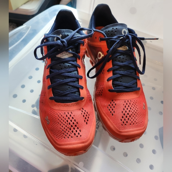 On Cloud Cloudflow Running Shoes - Picture 1 of 10